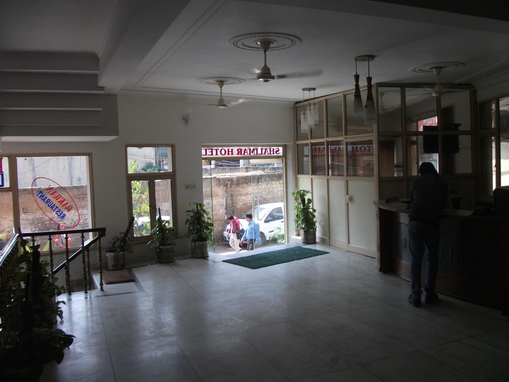 Shalimar Hotell New Delhi Exteriör bild